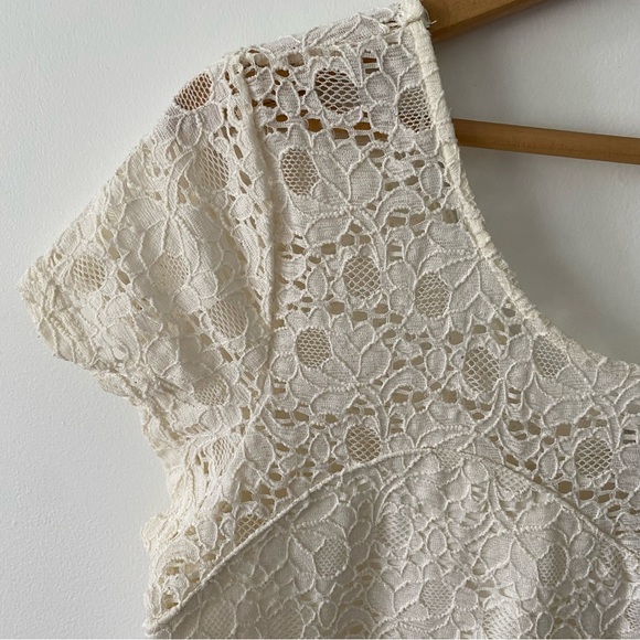 3/$30💚Smart Set cream white lace floral short sleeve top size large - Picture 5 of 15